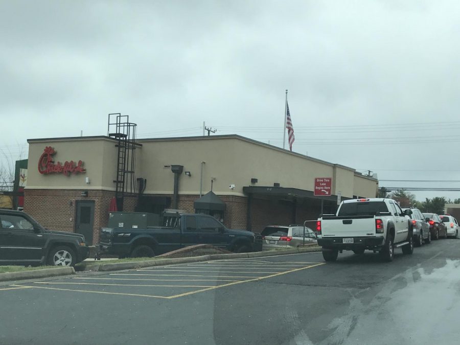 People are still out in droves for Chick-Fil-A.  I counted 17 cars in the line.